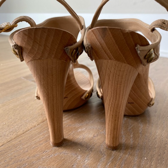 Manolo Blahnik heels - Picture 3 of 4